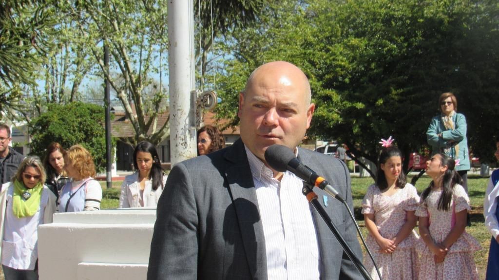 Duro discurso de Reyes en el aniversario de Oriente