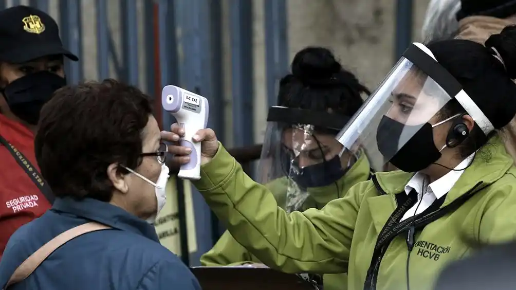 Chile reportó casi 7.000 contagios diarios