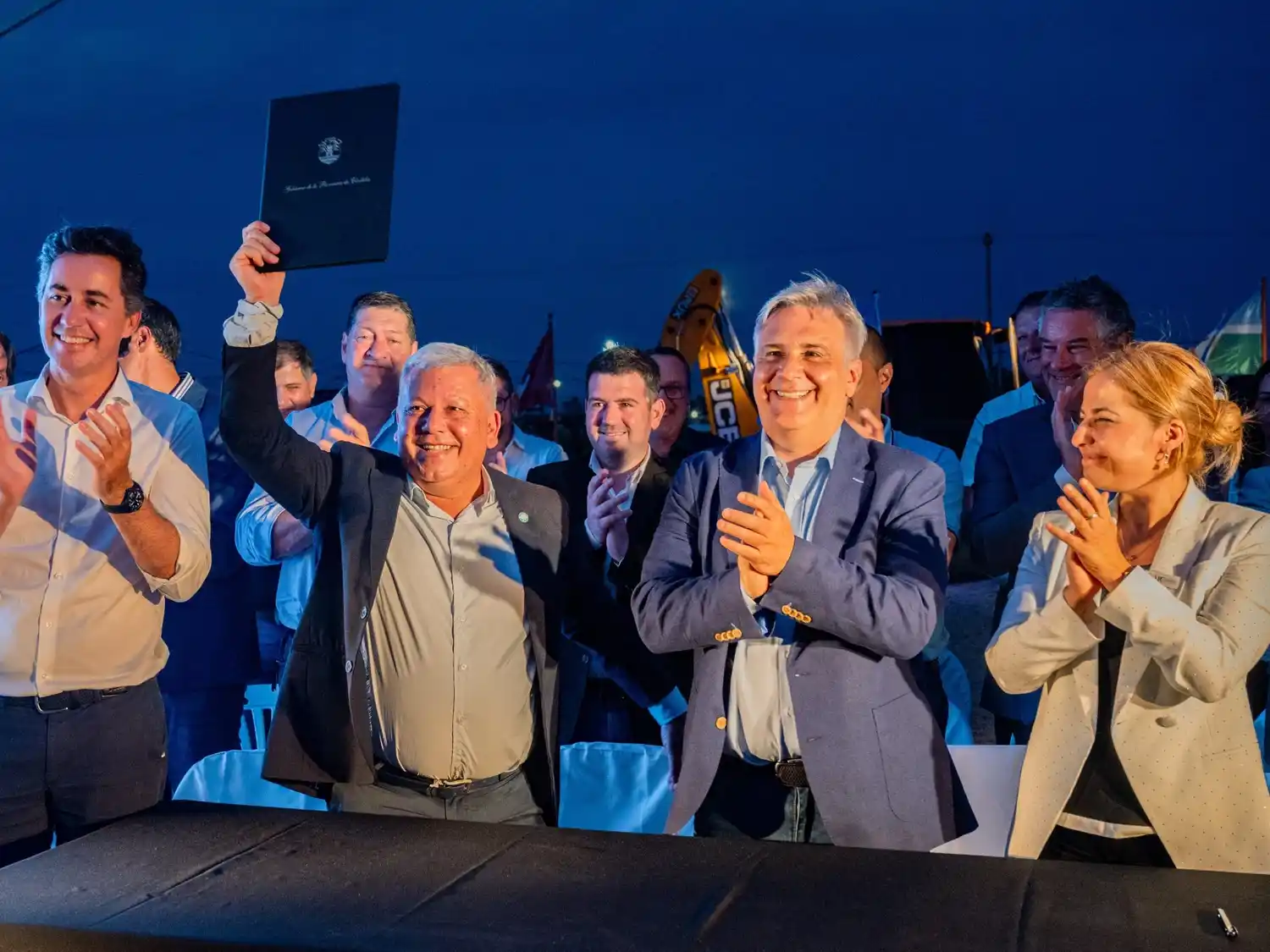 Martín Llaryora, Gustavo Benedetti y Julia Oliva Cúneo.