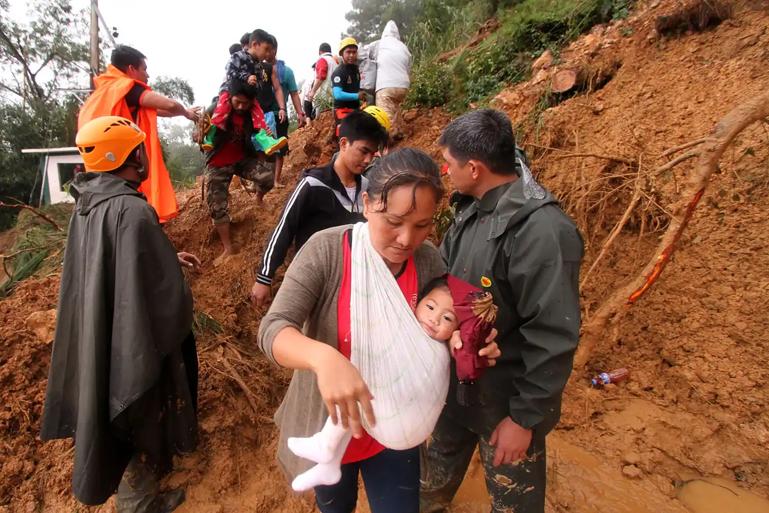 Mangkhut se adentra en China tras 59 fallecidos en Filipinas
