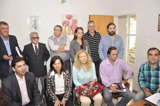 Docentes volvieron a pedir que se mejore la oferta salarial y habrá una presentación el martes 