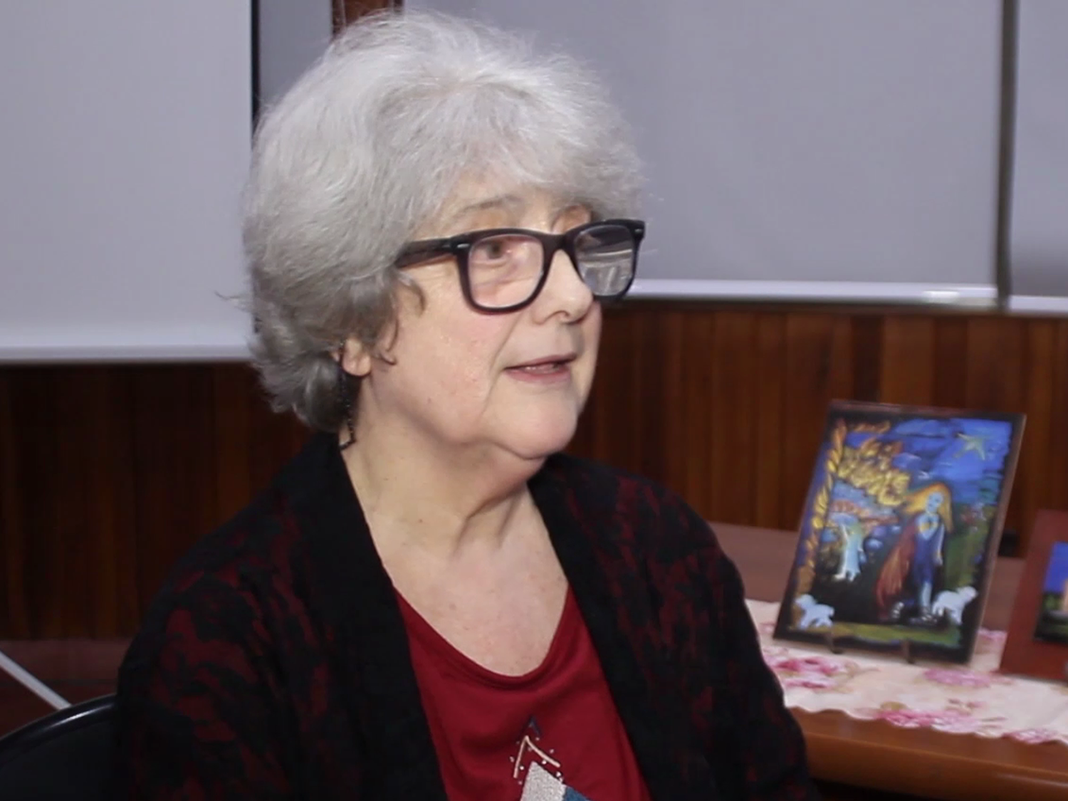 Emotiva presentación del libro “Cuentos +, cuentos -” de María Elena Pastorini