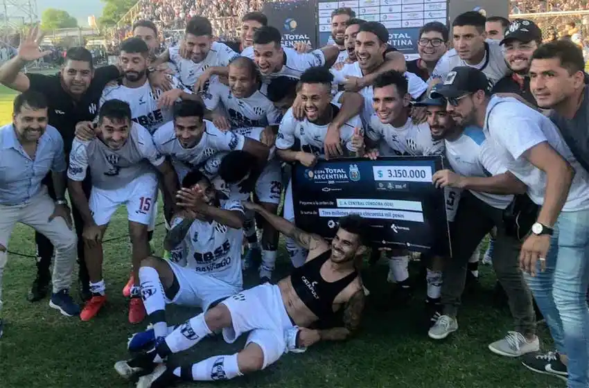 Santiago del Estero está de fiesta: Central Córdoba venció a Lanús y es el primer finalista