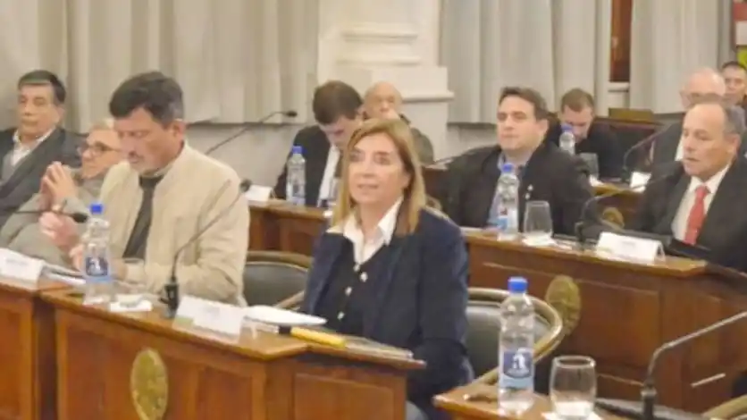 Senadores de Juntos Por Entre Ríos apoyan decisión del Gobernador de congelar sueldos