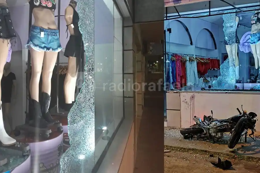 “Iba corriendo picadas”: a gran velocidad, impactó contra la vidriera de un comercio y salió disparado