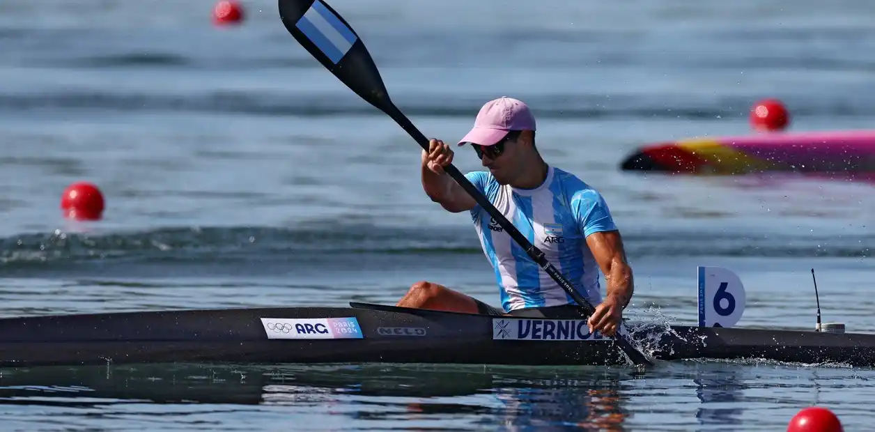 Agustín Vernice tuvo una gran actuación y se llevó el diploma olímpico en el canotaje
