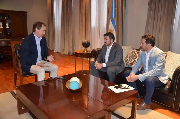 El Gobernador repasó los avances de los rellenos sanitarios