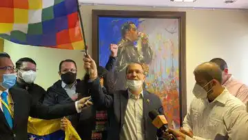 ARREAZA LANZÓ CUADRO DE GUAIDO AL PISO: embajada de Venezuela en Bolivia de nuevo en manos del régimen