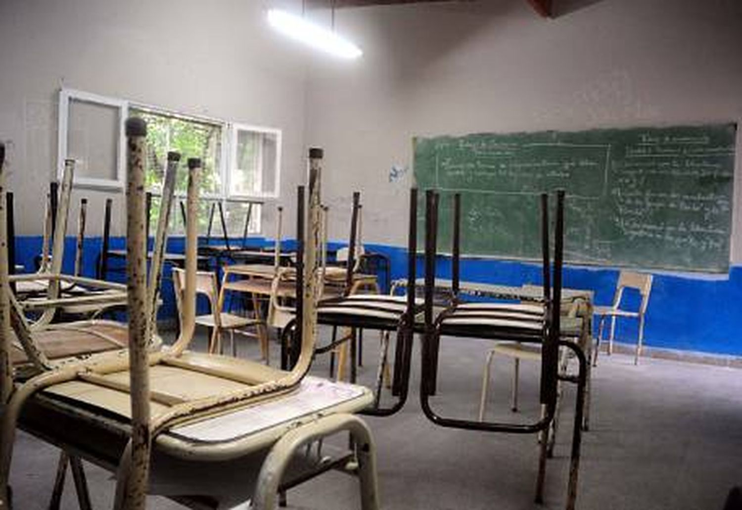 Cuatro gremios nacionales anuncian un paro el lunes 25 y no comenzarían las clases