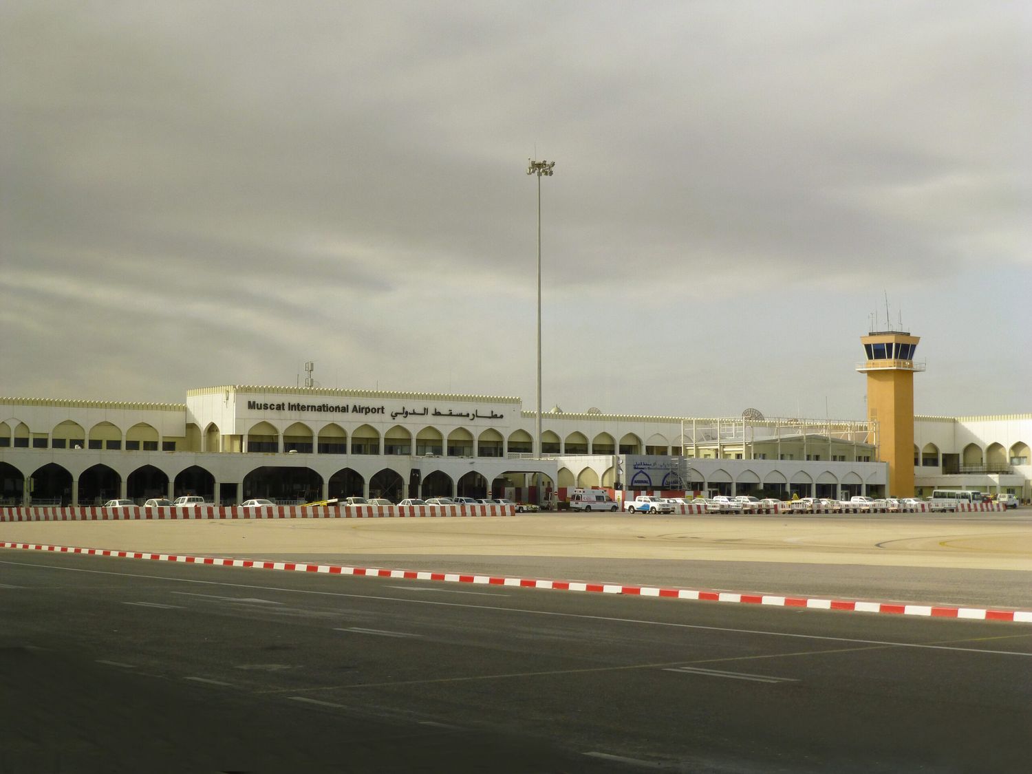 Kuwait y Omán cierran sus fronteras hasta el 1 de enero