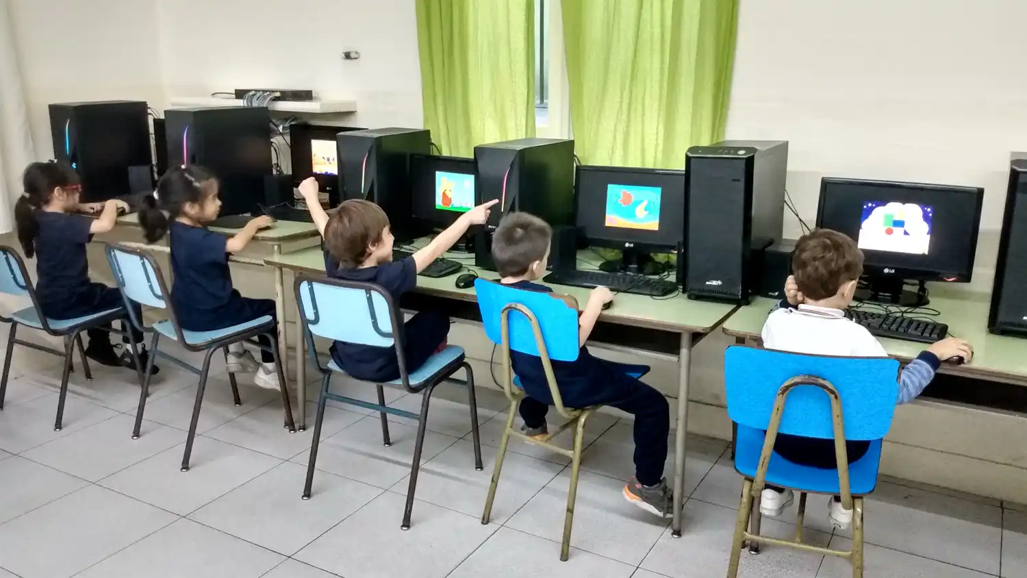 El Senado puso en estudio una iniciativa para enseñar educación digital en las escuelas bonaerenses