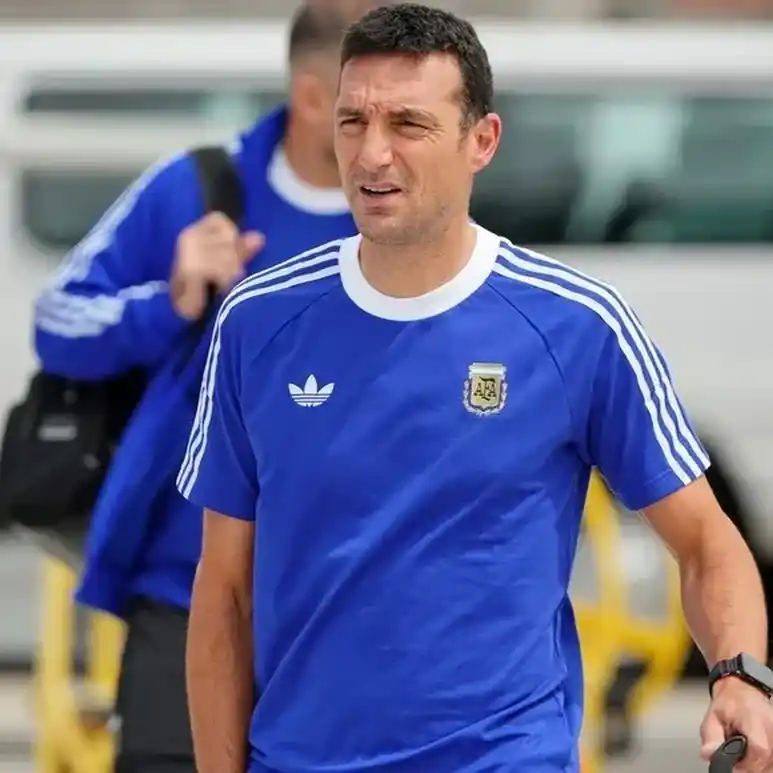 Scaloni apuesta a la rotación frente a Jordania: cambios, una baja y ¿juega Messi?