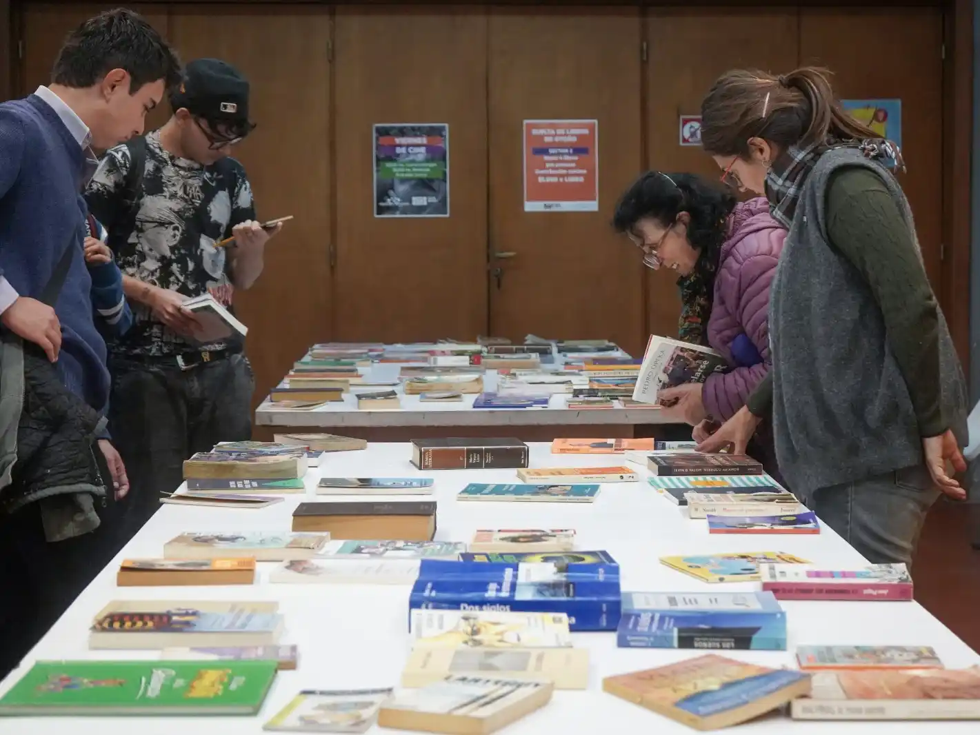 Comenzó la suelta de libros en el Centro Cultural Necochea