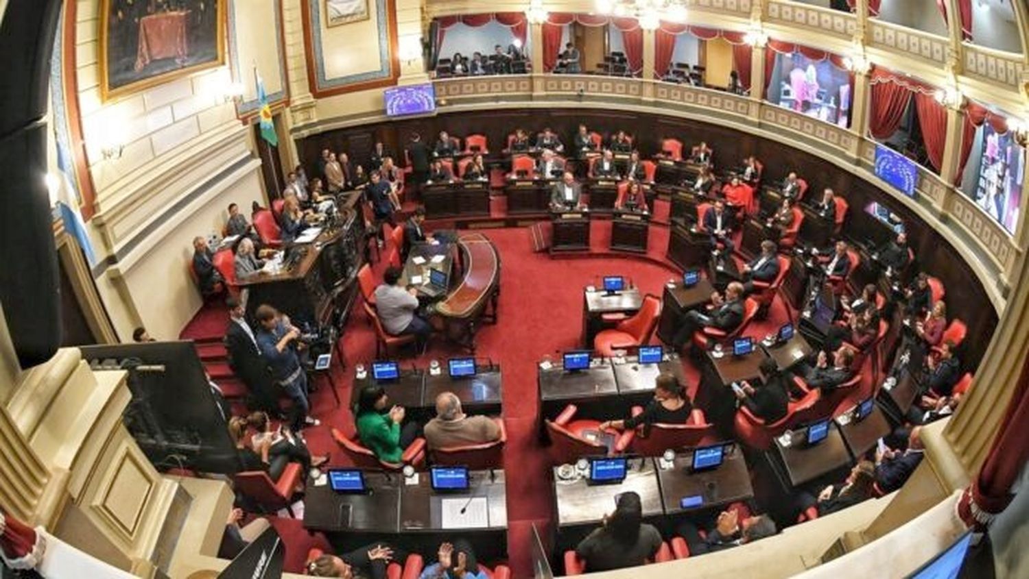 El Senado bonaerense en plena sesión.