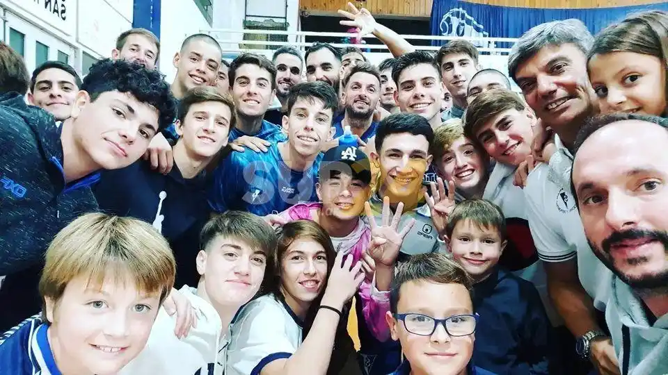 Sportsman es el único puntero del Apertura