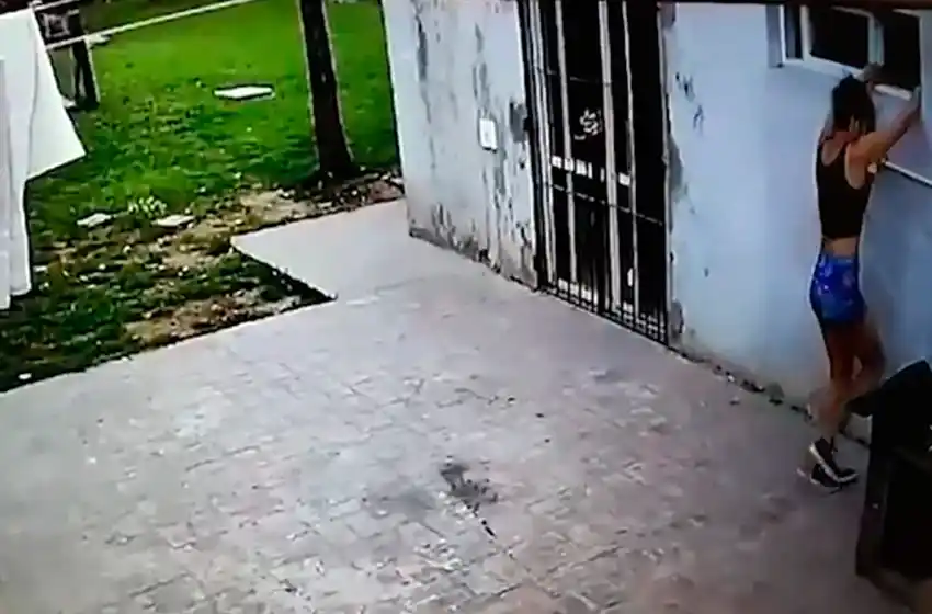 Se cansaron de los robos, pusieron cámaras y se dieron cuenta que la vecina entraba a la casa