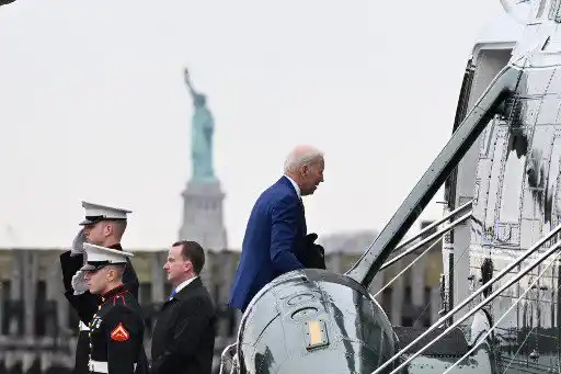 ¡TRAS LA PISTA DE MÁS DOCUMENTOS! Policía federal registra la casa de playa de Biden