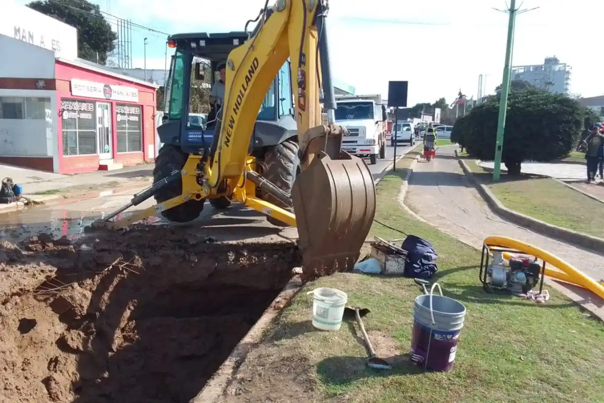 Por la rotura de un caño en Avenida Parque, disminuyó la presión de la Planta de agua
