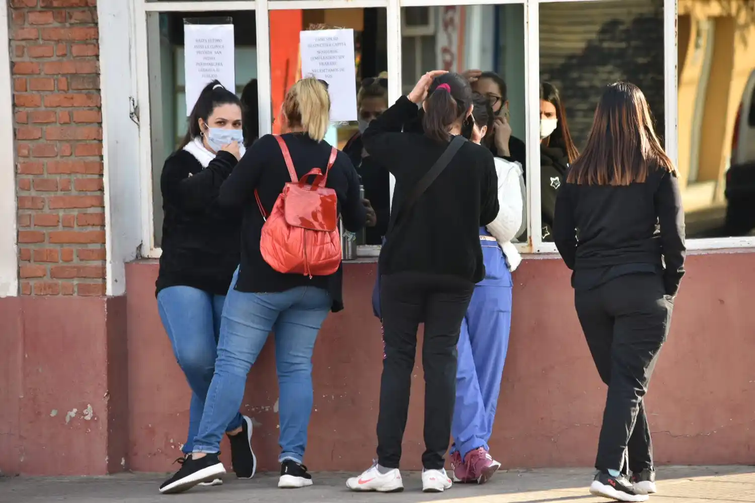 Clínica San Pedro: empleados cobran el sueldo de junio y aguinaldo
