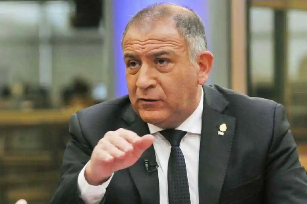 Luis Juez: “Cuando Alberto dijo que no es delito adelantarse en la fila quería c… a trompadas”