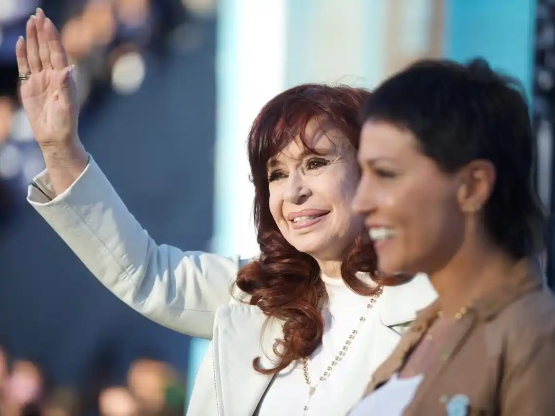 La Cámpora ya no canta consignas ingenuas: organiza escraches con excremento desde municipios gobernados por sus propios cuadros. Foto: Gentileza