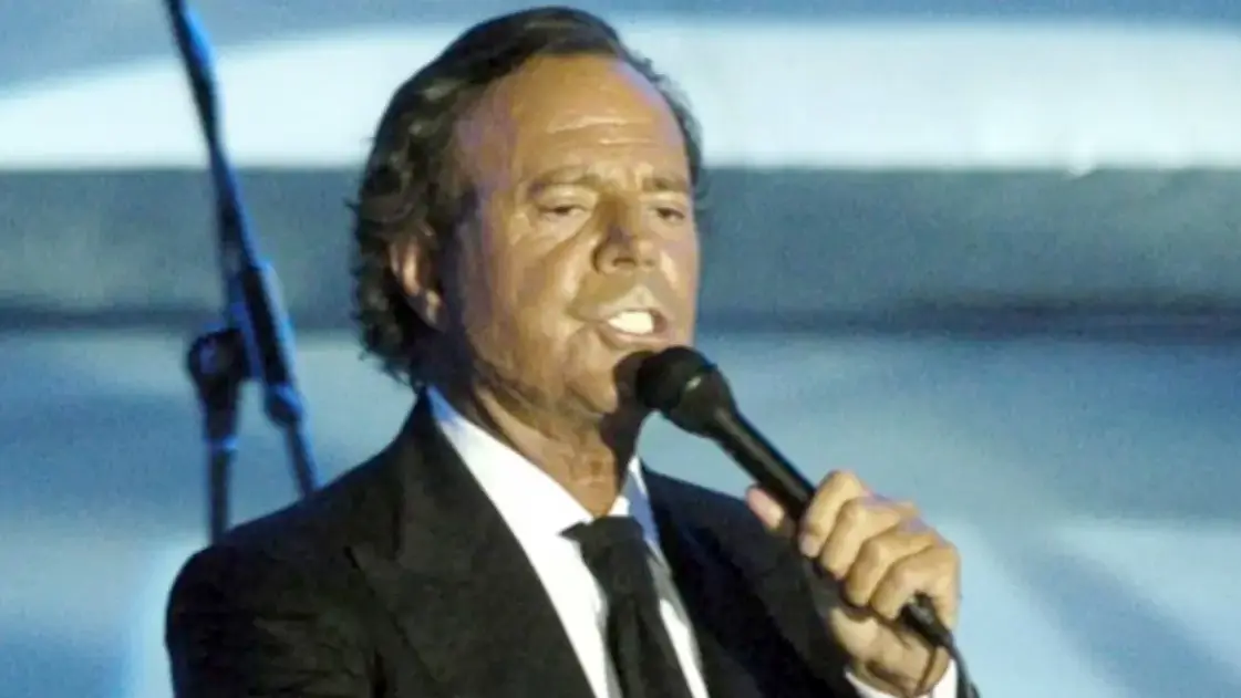 Julio Iglesias