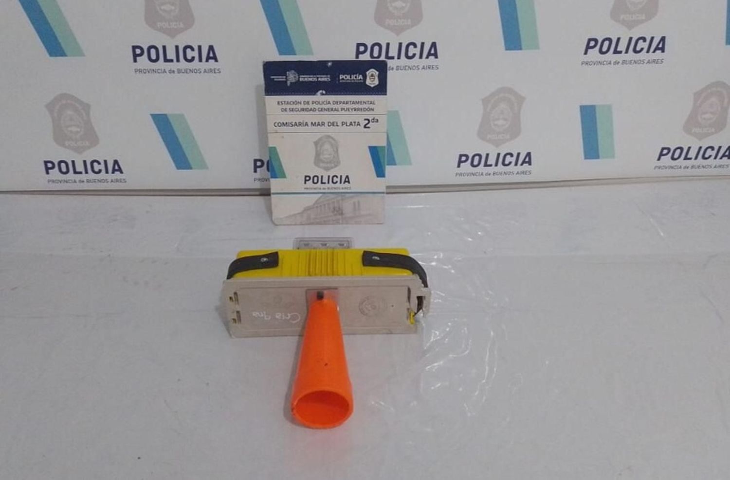 Lo detienen tras robarse la baliza del cono en operativo de control