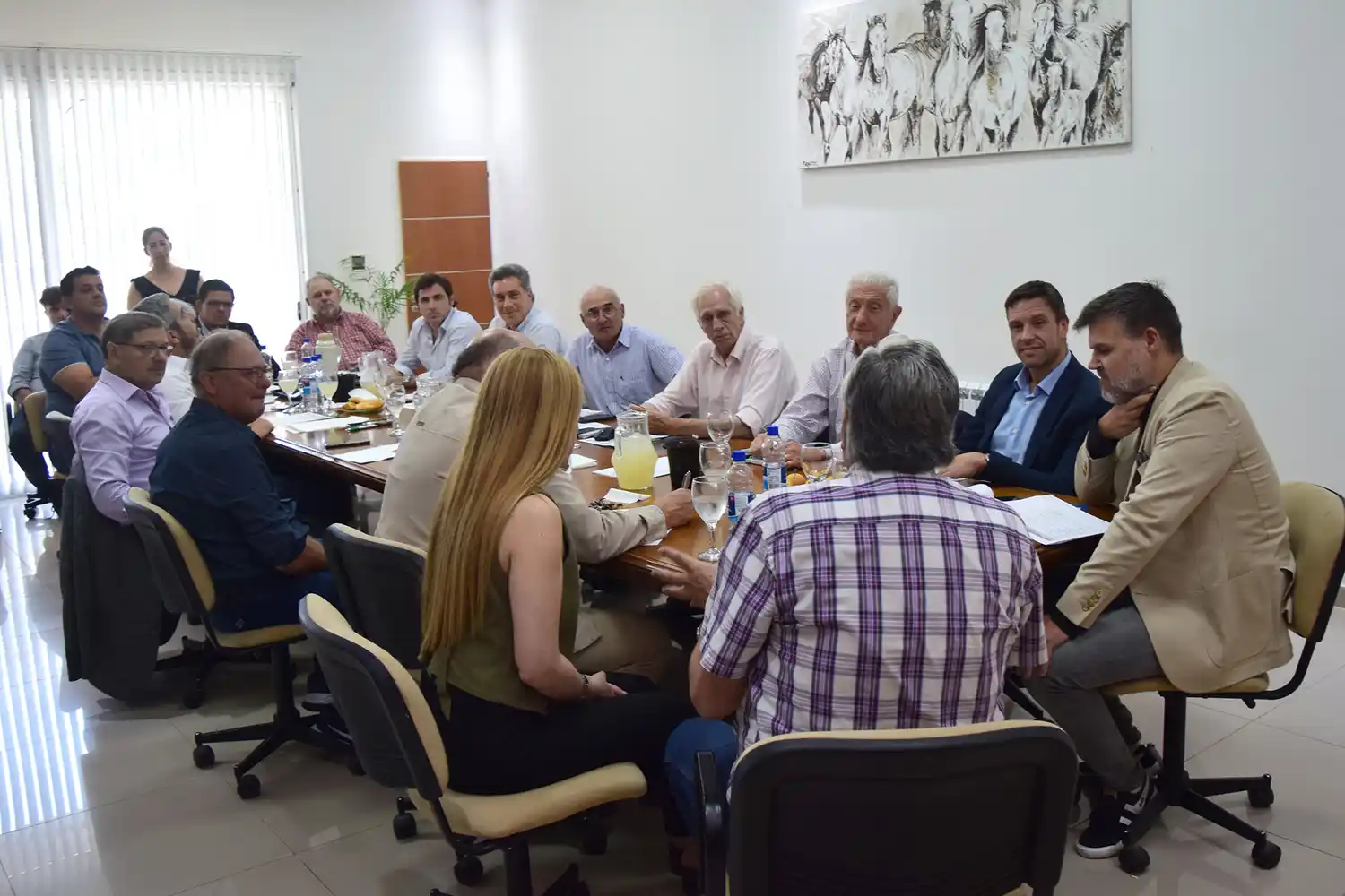 El gobierno provincial se reunió con la Mesa de Enlace