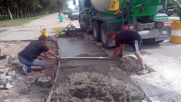 Hormigonado. Para una nueva rampa construyó el municipio en 10 y 89