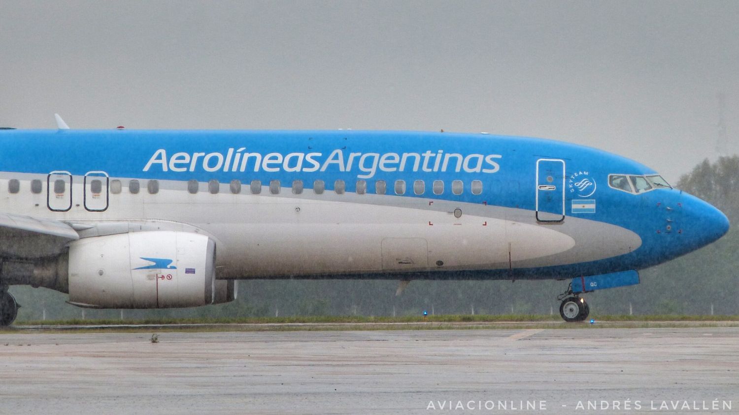 Demoras y cancelaciones en los vuelos de Aerolíneas Argentinas por falta de personal técnico