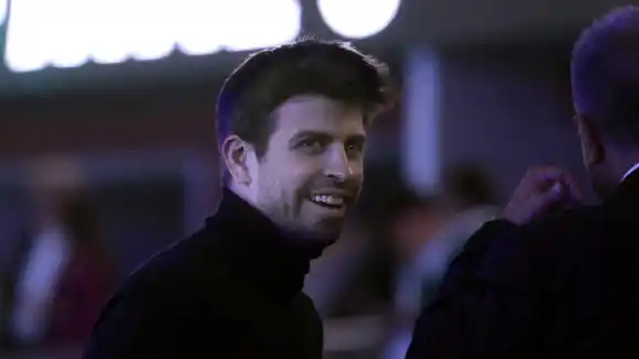 ¡SE PRENDIÓ! Piqué está fúrico por el video de «Acróstico»