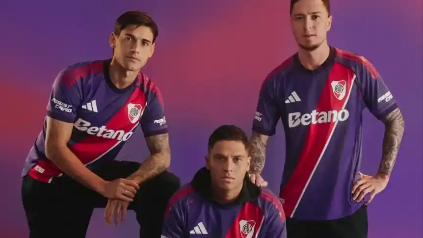 River presentó su nueva camiseta.