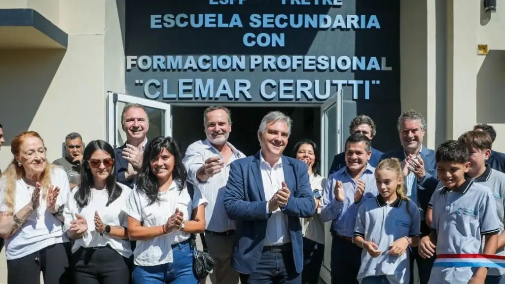 Freyre inauguró la Escuela Secundaria con Formación Profesional “Clemar Cerutti”.