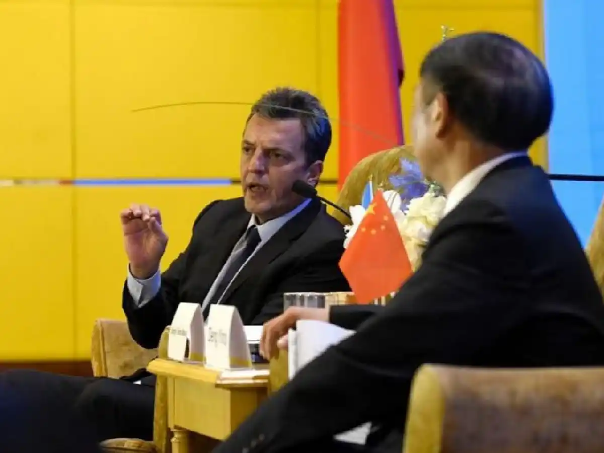 Massa anunció que las empresas chinas podrán invertir en yuanes en Argentina