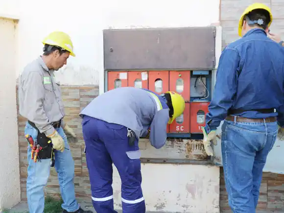 Enersa lanzó un programa contra las conexiones clandestinas