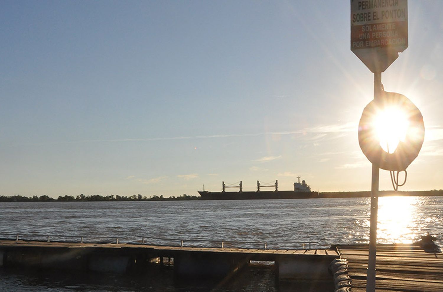 Martes con frío invernal matutino y tarde agradable en Rosario