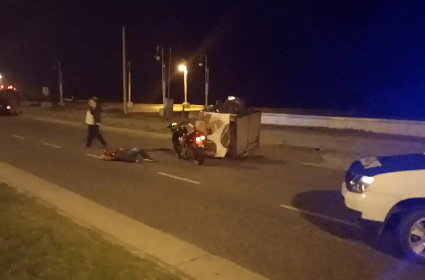 Trasladan a un hombre que fue embestido en la costa