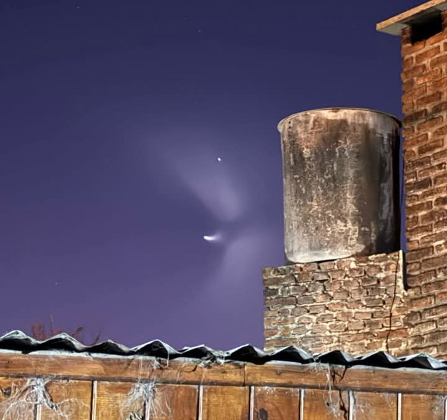 ¿Qué fue el destello de luz que se observó en la noche del jueves en Tandil?