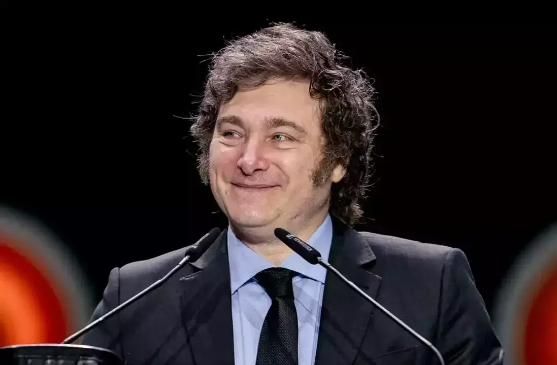 Milei prohibió el ingreso de prensa acreditada a la Rosada