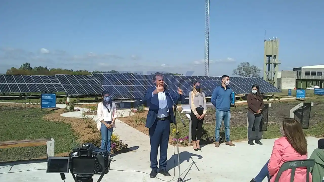 El Intendente Piaggio sobre el parque solar: "Cuando se habla de medioambiente, se habla de Gualeguaychú"