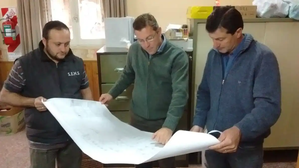 Borla recorrió obras en el departamento San Justo