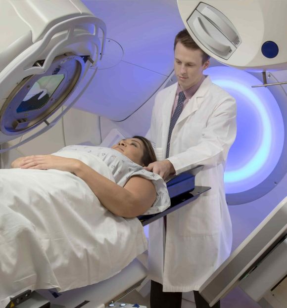 Novedosa terapia de iones para tratar el cáncer se aplicará en Colombia