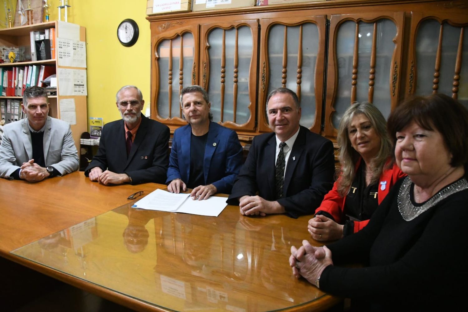 Las autoridades coincidieron en que las obras mejorarán la calidad de la enseñanza y fortalecerán el vínculo de los estudiantes con el desarrollo regional.