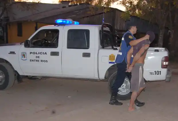 Vecinos redujeron a un ladrón 