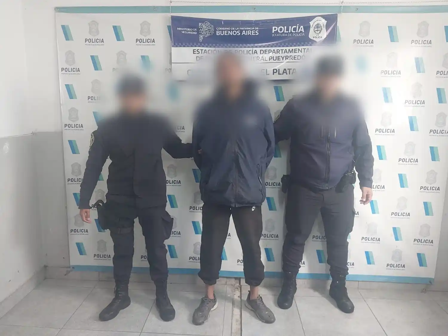 El detenido fue atendido por una ambulancia del SAME.