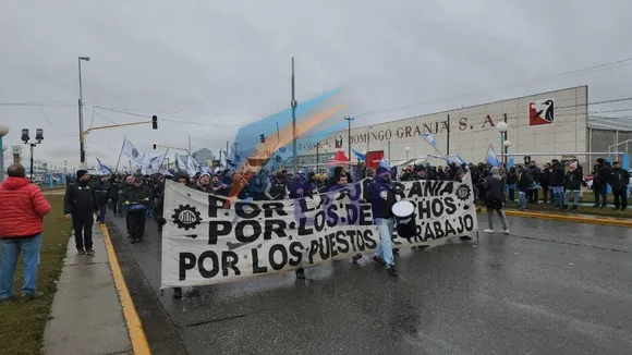 Paro indefinido de la UOM en Tierra del Fuego en rechazo a la baja de aranceles a productos electrónicos