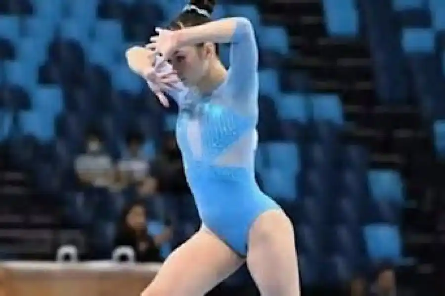 Mia Mainardi campeona mundial (Confederacion Argentina de Gimnasia