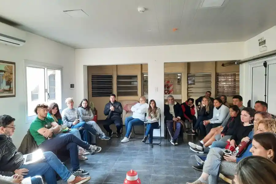 El servicio local de Niñez capacita sobre protocolos de actuación