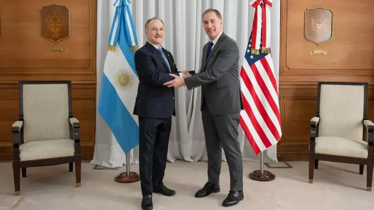 Peter Lamelas y Diego Santilli