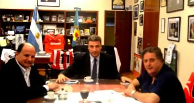 Collia comprometió gestiones para terminar Pediatría del Hospital y el centro de salud de Las Canaletas